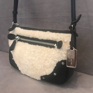 Coach Shearling Small Rhyder Pochette